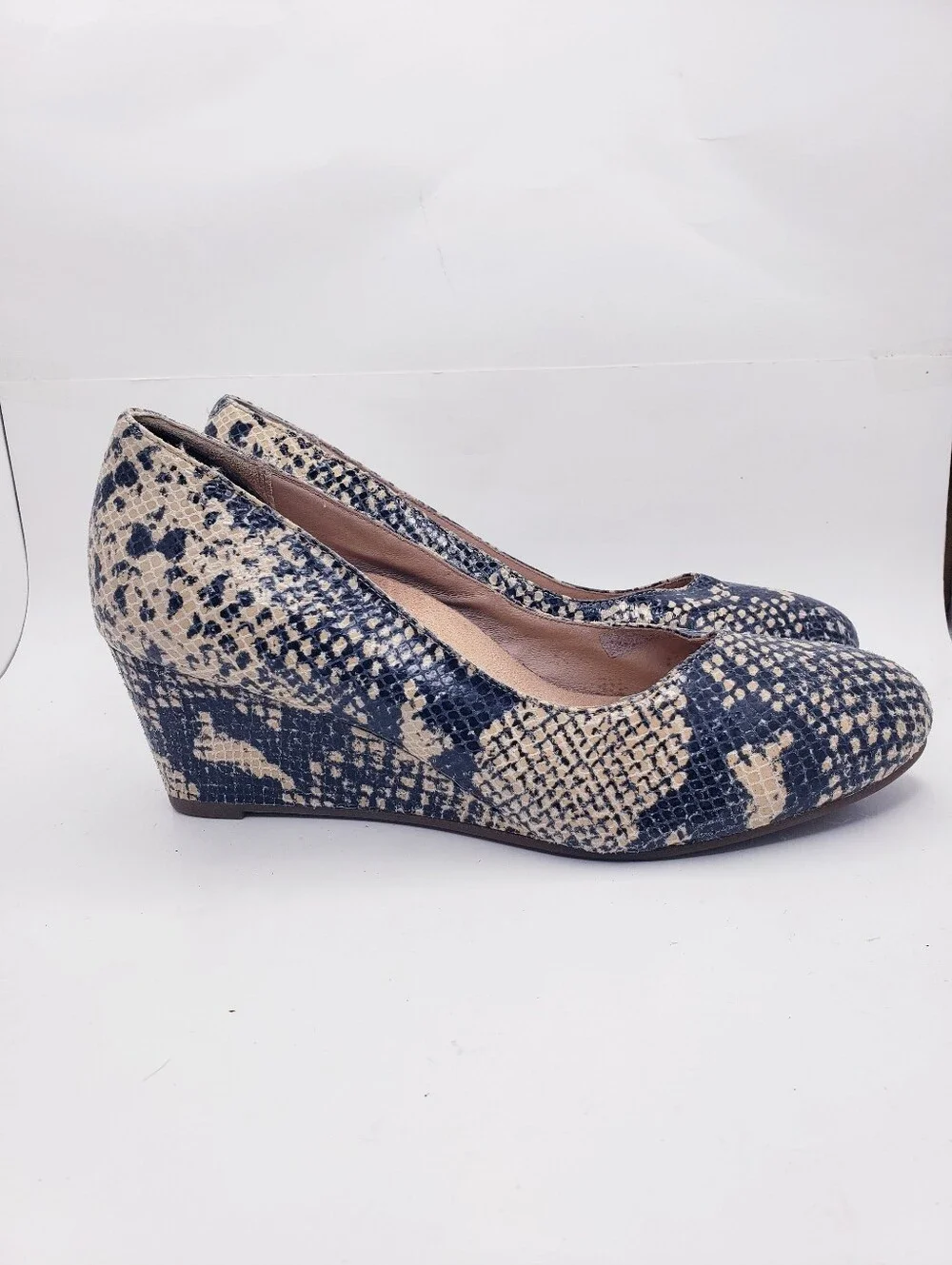 Vionic antonia snakeskin
